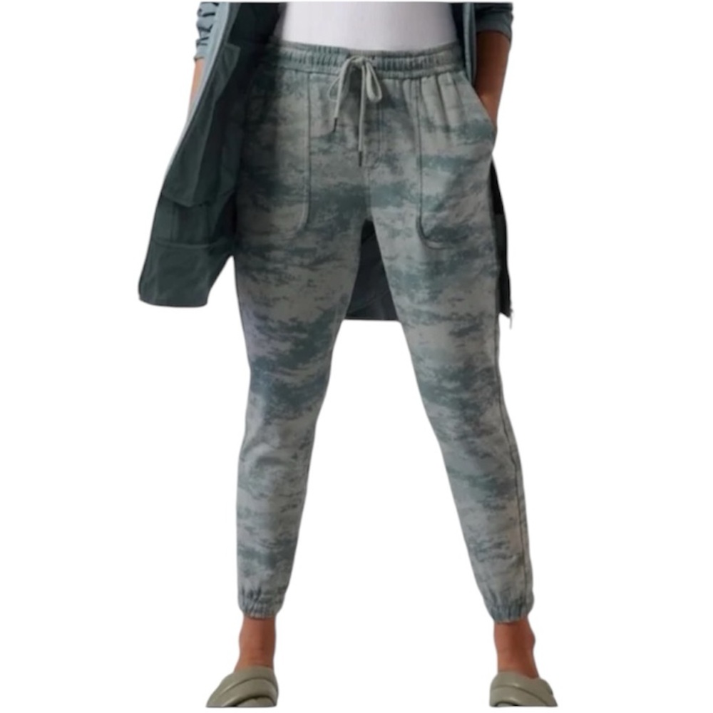 Athleta Women’s Farallon Jogger Fog Camo Pants Size‎ Small